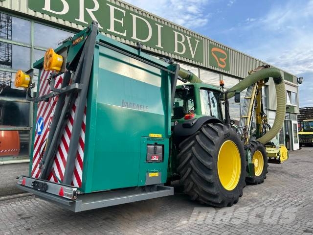 John Deere Vandale Bermmaaier en Zuigcombinatie 7430 AS Traktoren