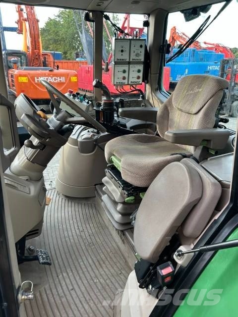 John Deere Vandale Bermmaaier en Zuigcombinatie 7430 AS Traktoren