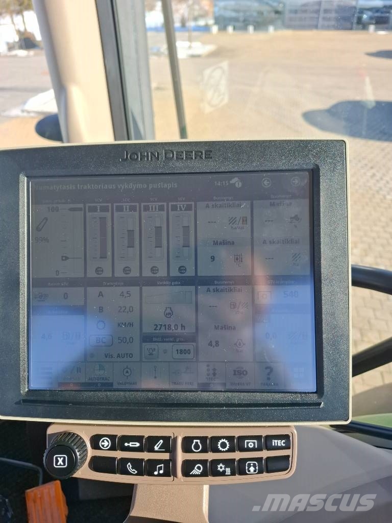 John Deere 6215 R Traktori