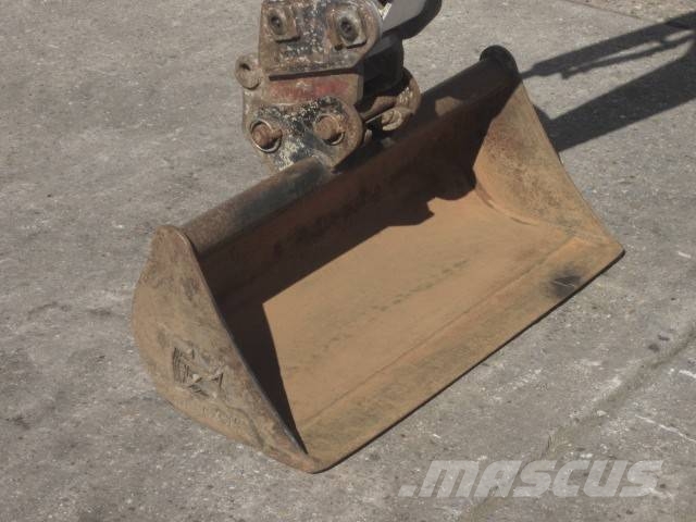 Bobcat E 10 * 2x Löffel * vgl. 08 Minikaivukoneet < 7t
