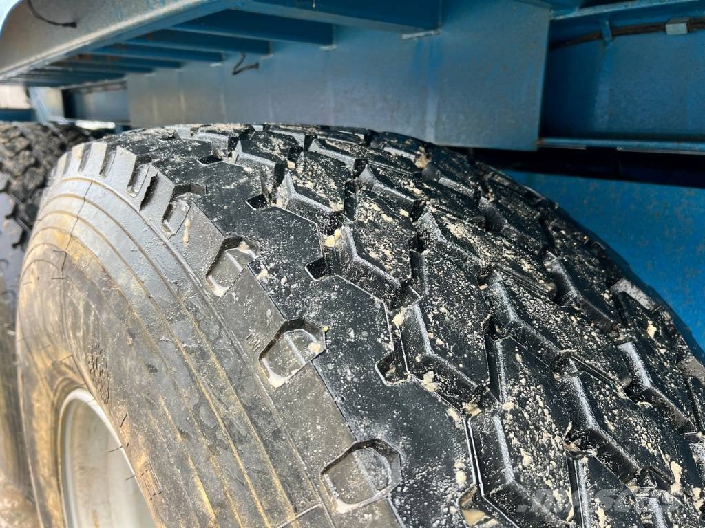 NC nc325 مقطورات قلابة