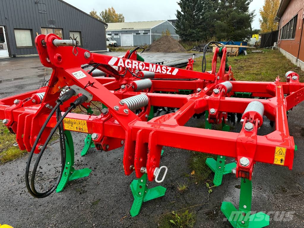 Agro-Masz  UUSI RUNNER 30 Cultivatoren