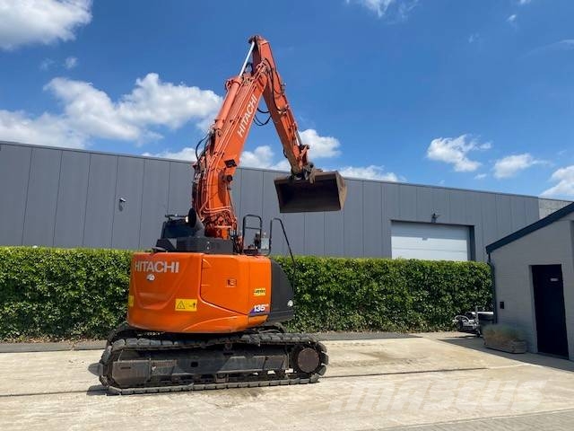 Hitachi ZX 135 US-6 Escavadeiras de esteiras