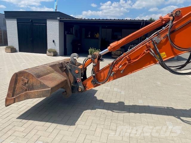 Hitachi ZX 135 US-6 Escavadeiras de esteiras