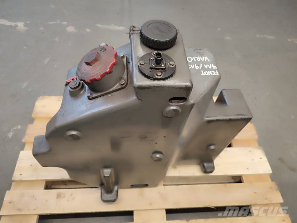 Fendt Hydraulic oil tank H716860060100 FENDT 711 VARIO Hydraulika