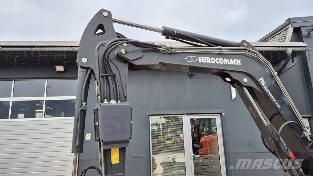 Eurocomach ES85ZT - 6 SIDED PLOUGH - 2018 YEAR - 2960 HOURS Midi rýpadla 7t - 12t