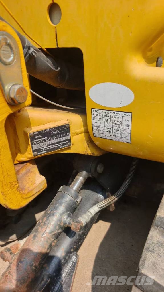 Komatsu PC 01 حفارات صغيرة أقل من 7 طن (حفارات صغيرة)