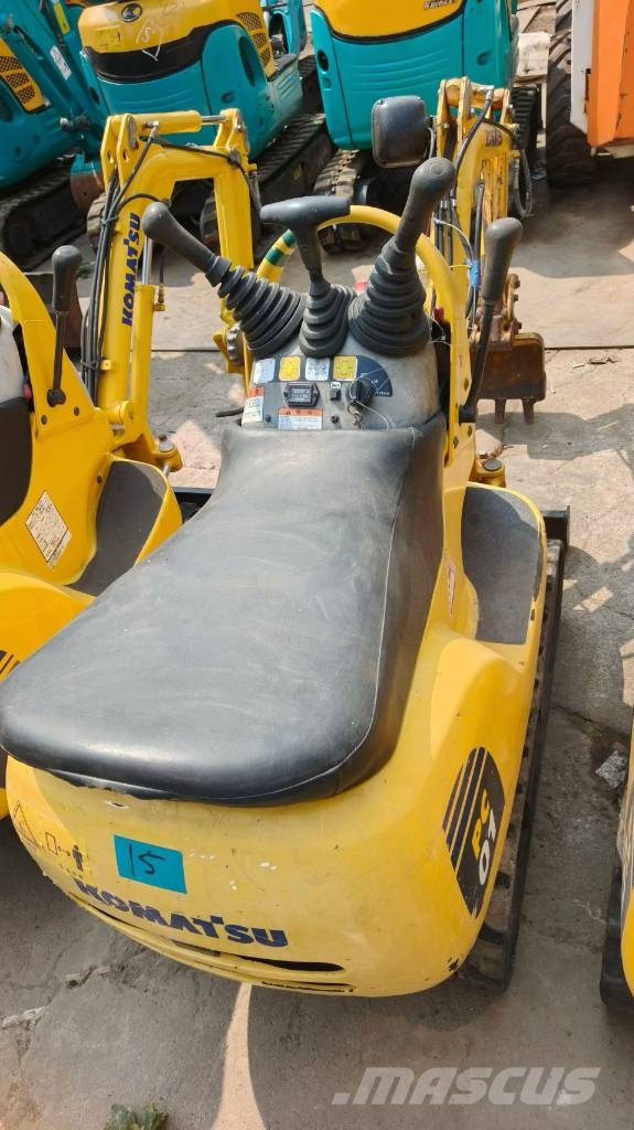 Komatsu PC 01 حفارات صغيرة أقل من 7 طن (حفارات صغيرة)