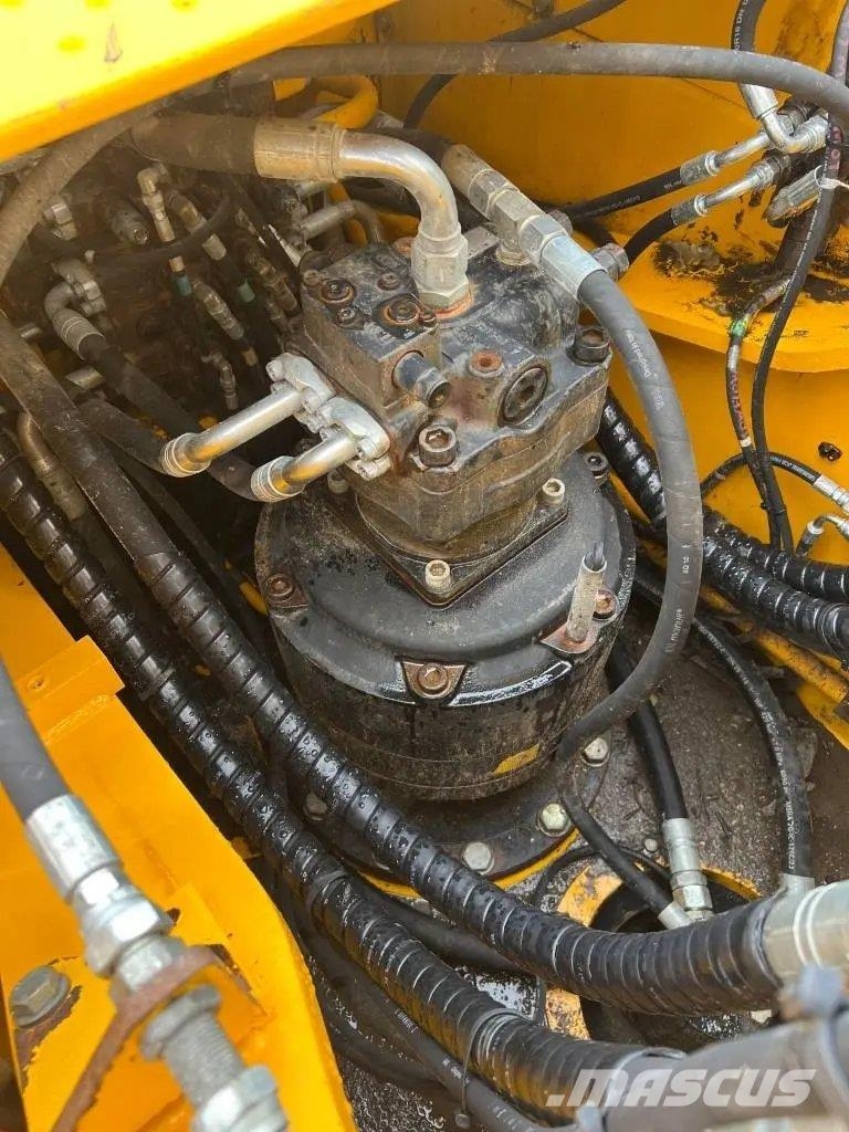 JCB JS 330 LC Kaivukoneet