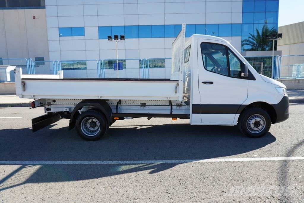 Mercedes-Benz SPRINTER 514 BASCULANTE**POCO USO** Camiones volquete para virutas de madera
