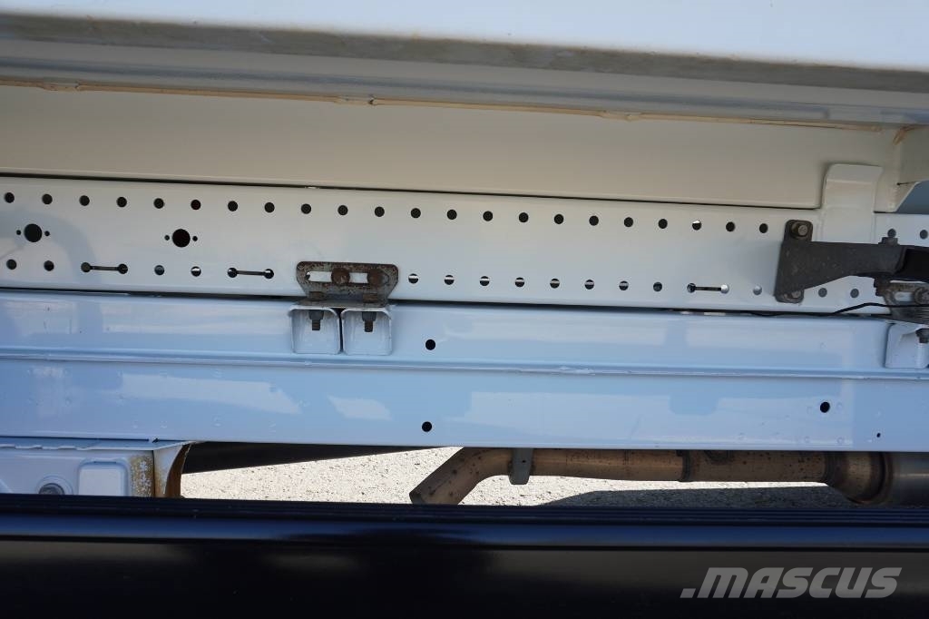 Mercedes-Benz SPRINTER 514 BASCULANTE**POCO USO** Camiones volquete para virutas de madera