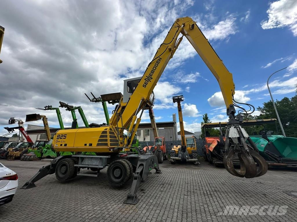 Sennebogen 825 Umschlagbagger / Greifer / ZSA Waste / industry handlers