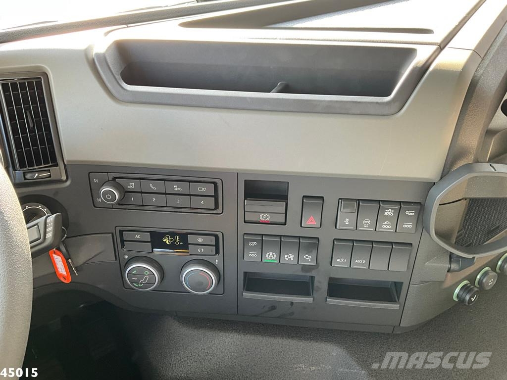 Volvo FM 420 8x2 Euro 6 HMF 26 t/m laadkraan Geschikt vo Hook lift trucks