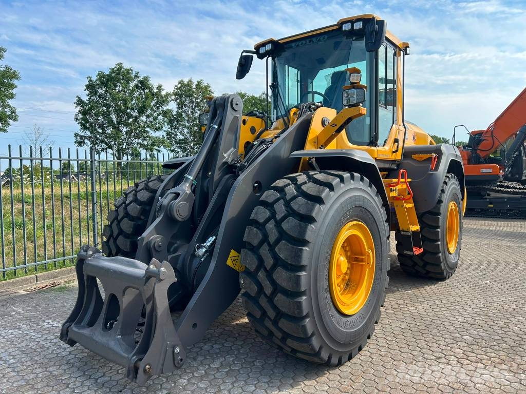 Volvo L 120 H BSS CDC axlecoolers 3rd valve Фронтальні навантажувачі