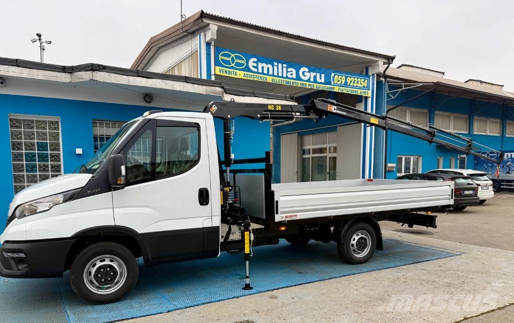 Iveco 35-140 allestito con gru HC Industrie 35XA3 Overige hijsinrichtingen
