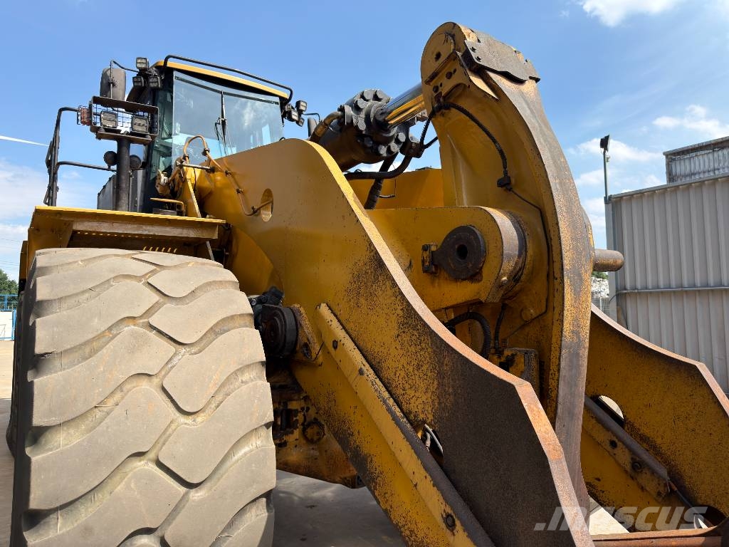CAT 988K Pyöräkuormaajat