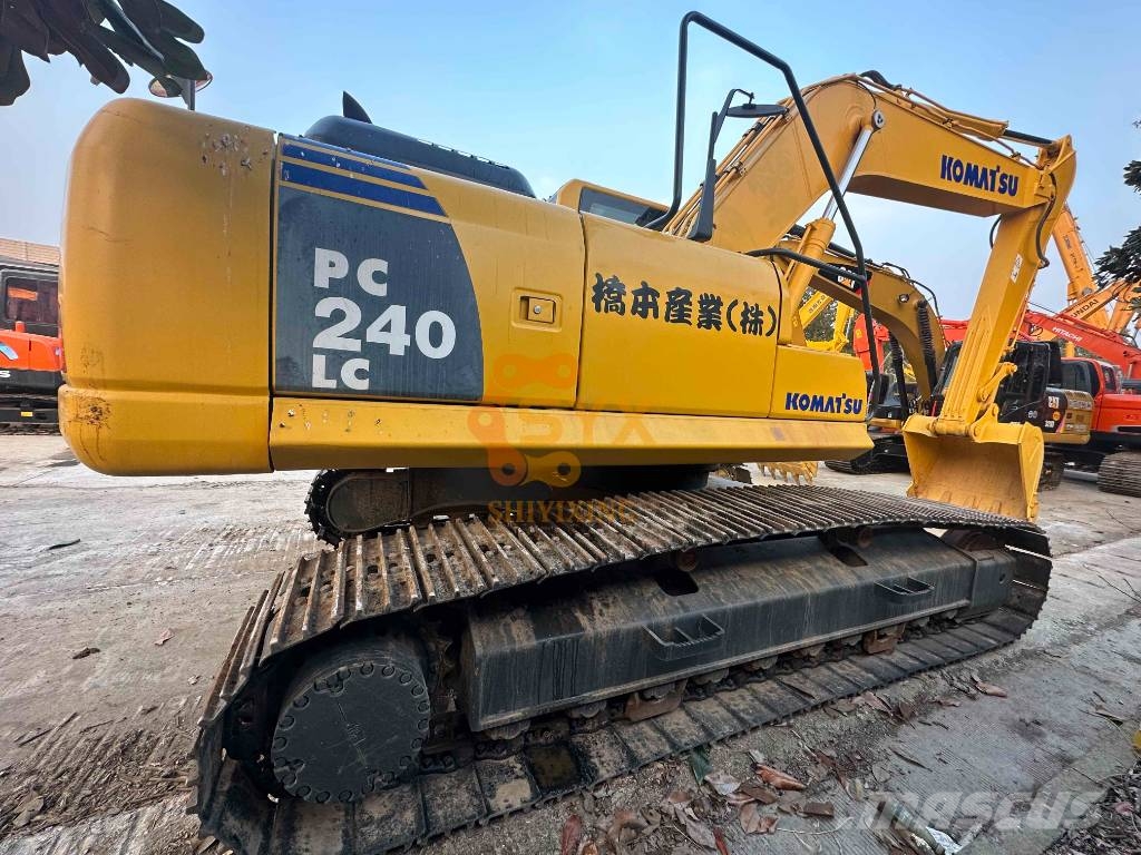 Komatsu PC 240-8 Верижен екскаватор