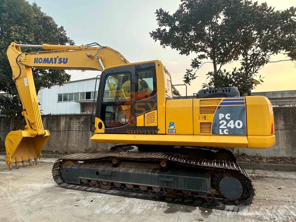 Komatsu PC 240-8 Верижен екскаватор