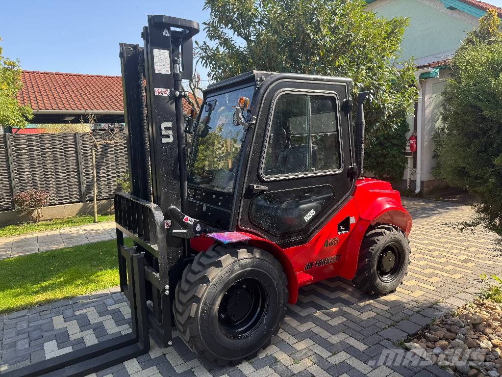 UN Forklift FD35T-DNJM1 4WD V-4166 Vorkheftruck voor zwaar terrein