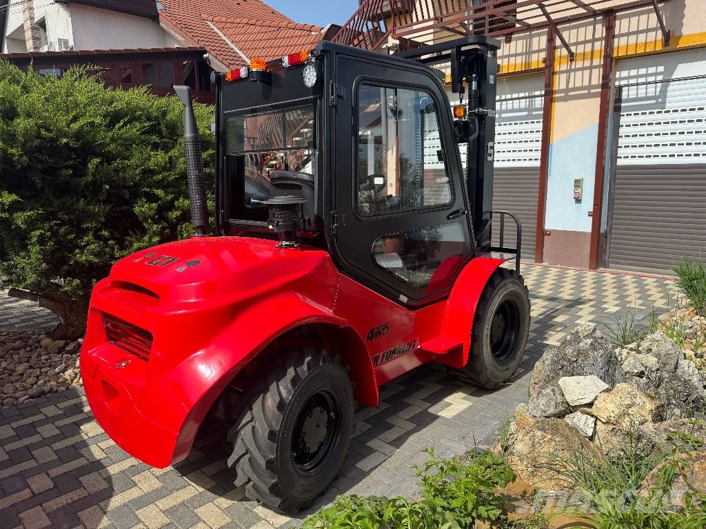 UN Forklift FD35T-DNJM1 4WD V-4166 Vorkheftruck voor zwaar terrein