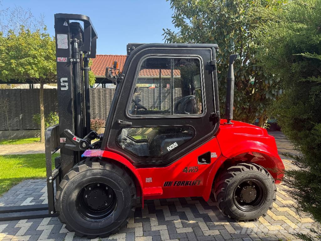 UN Forklift FD35T-DNJM1 4WD V-4166 Vorkheftruck voor zwaar terrein
