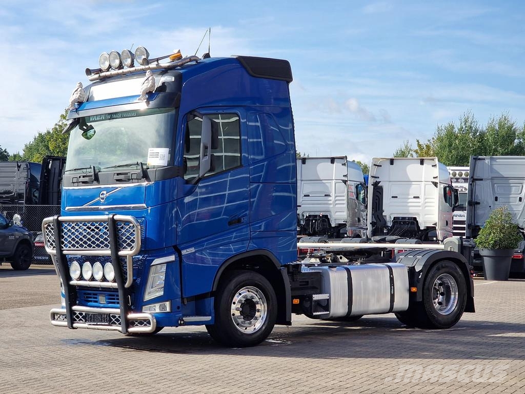 Volvo FH 13.500 Globetrotter 4x2 - PTO/Hydraulic - Navi Naudoti vilkikai