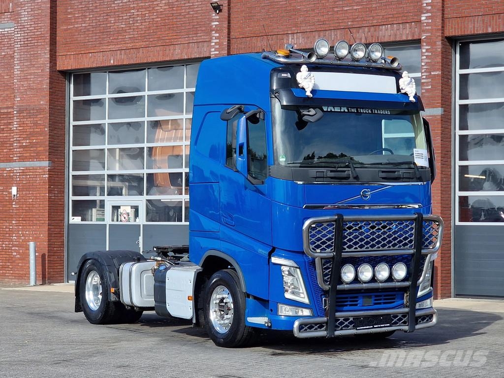 Volvo FH 13.500 Globetrotter 4x2 - PTO/Hydraulic - Navi Naudoti vilkikai