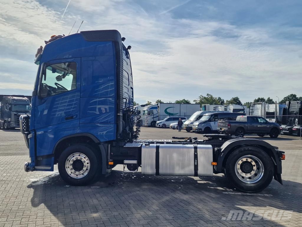 Volvo FH 13.500 Globetrotter 4x2 - PTO/Hydraulic - Navi Naudoti vilkikai