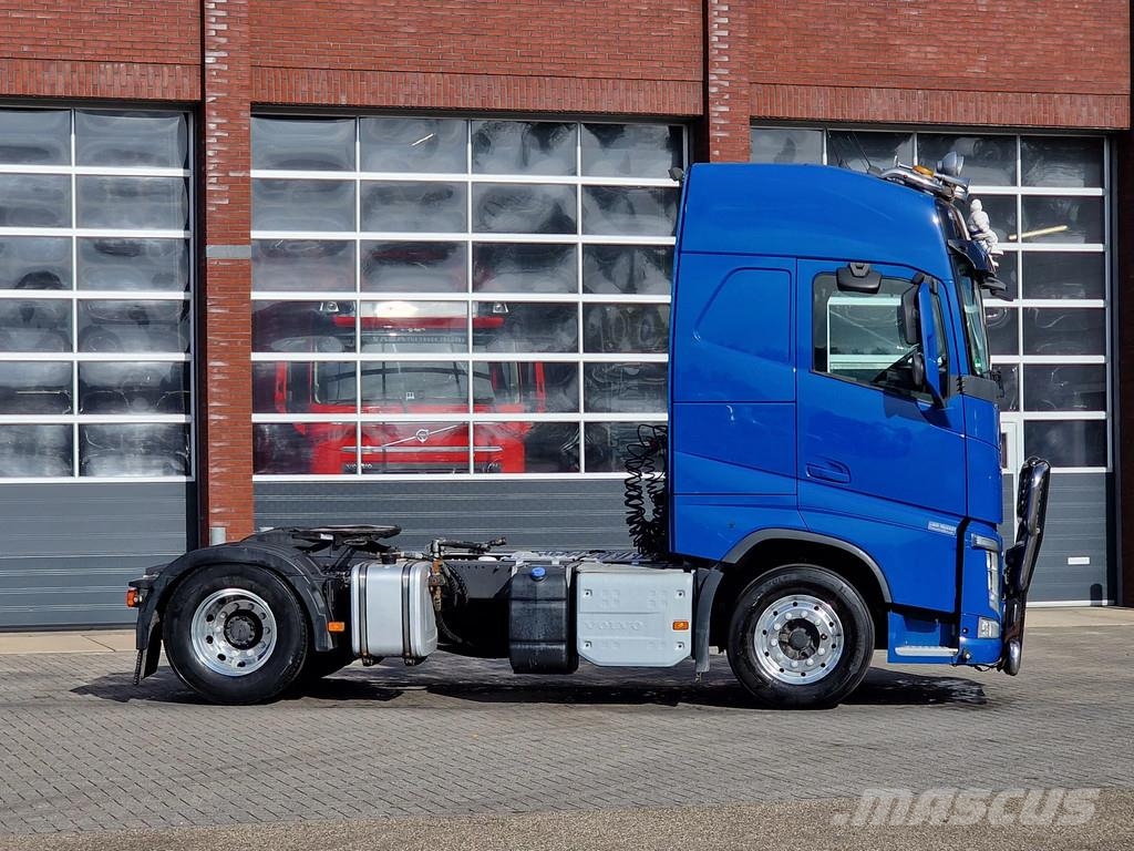 Volvo FH 13.500 Globetrotter 4x2 - PTO/Hydraulic - Navi Naudoti vilkikai