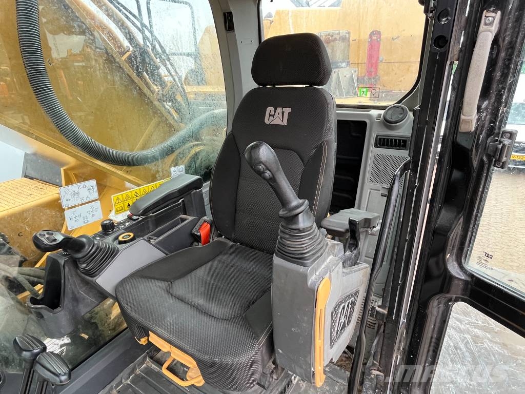 CAT 352 - Next Gen - Hammer Lines / Automatic Greasing حفارات زحافة