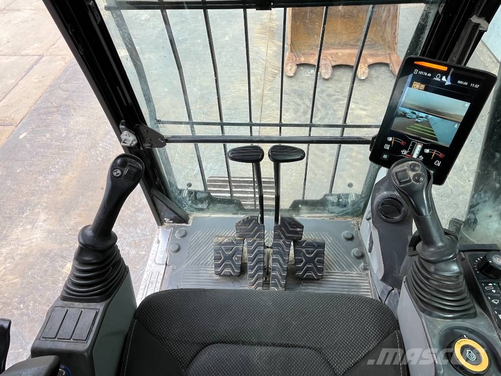 CAT 352 - Next Gen - Hammer Lines / Automatic Greasing حفارات زحافة