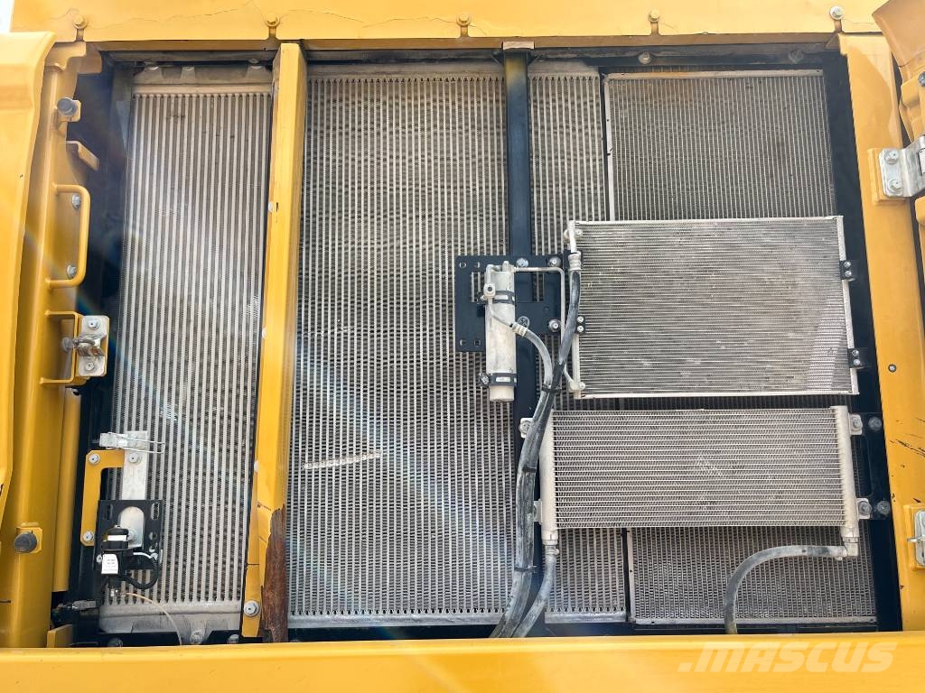 CAT 352 - Next Gen - Hammer Lines / Automatic Greasing حفارات زحافة