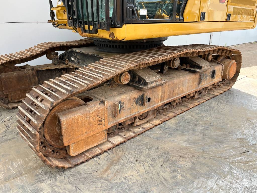 CAT 352 - Next Gen - Hammer Lines / Automatic Greasing حفارات زحافة
