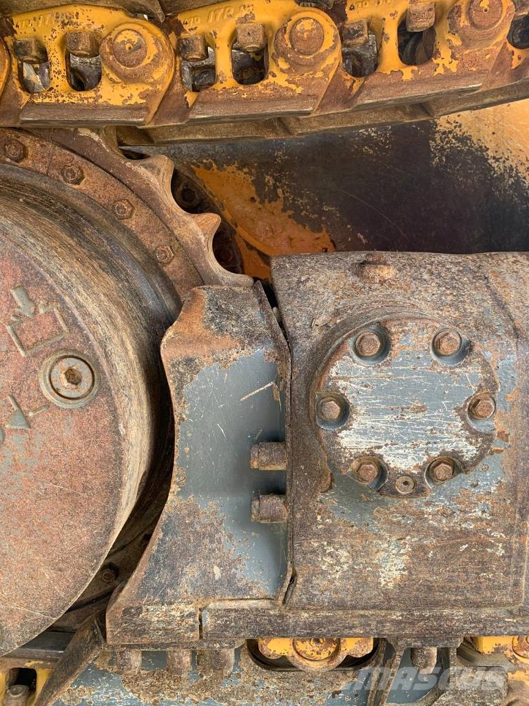 Liebherr PR 726 05 LGP بلدوزرات مجنزرة