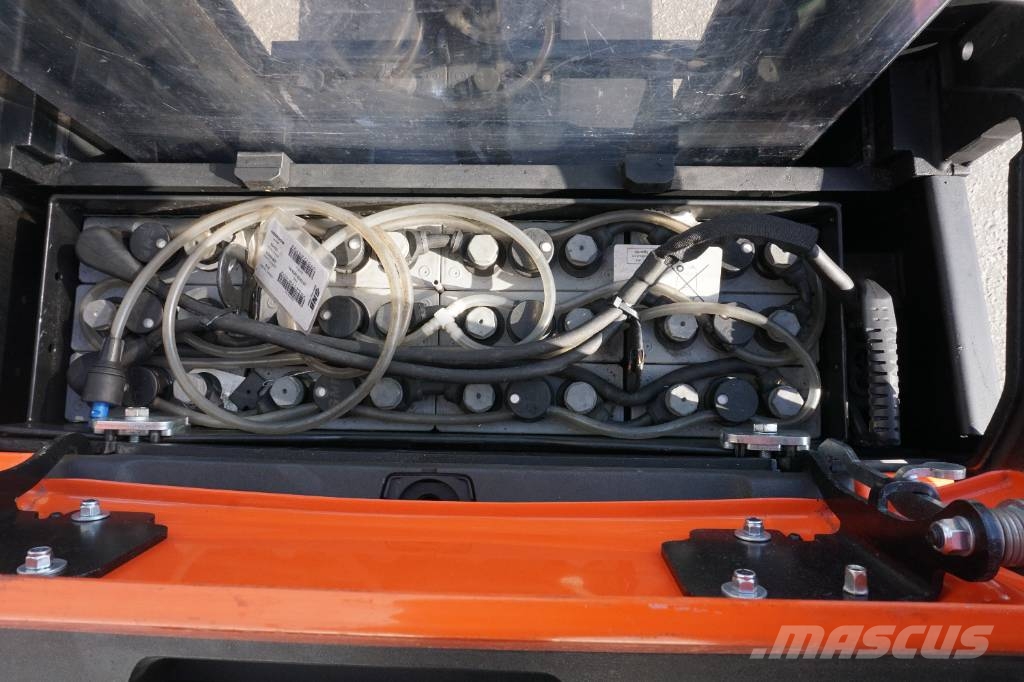 Toyota SWE160 Yaya kumandali istif makinasi