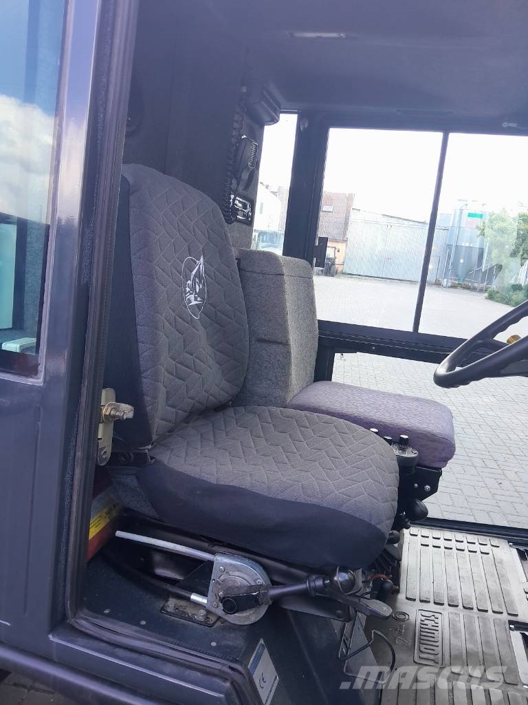 Schmidt Swingo 225 - 2004 EURO 3 / Zamiatarka Sweepers