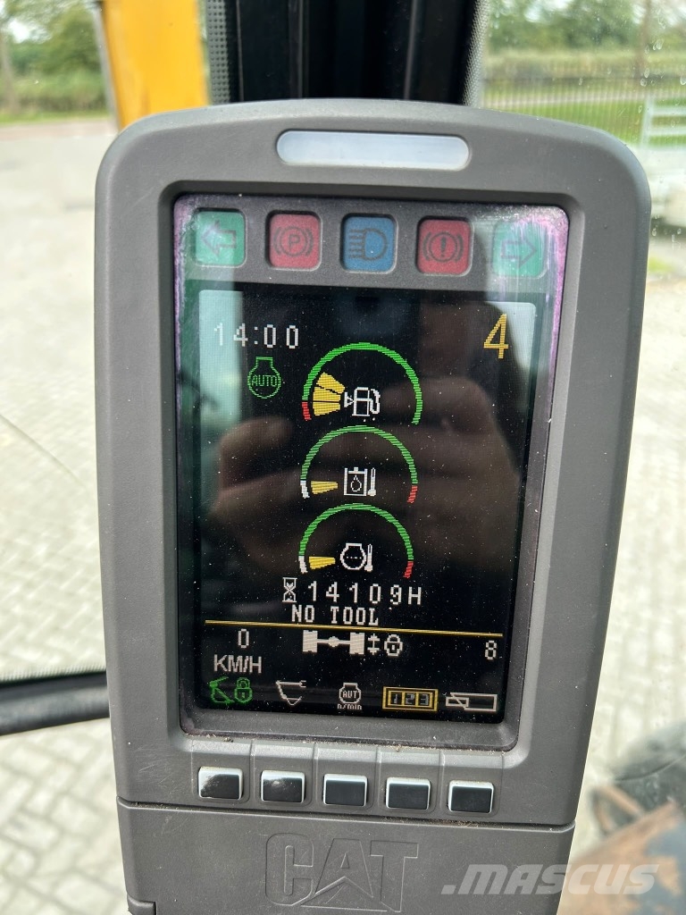 CAT M 316 D Ratasekskavaatorid