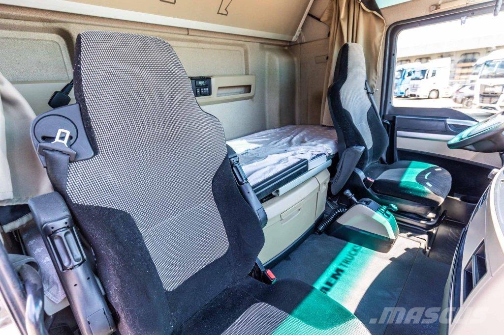 MAN TGX 18.470 XXL BLS + KIPHYDR. Vetopöytäautot