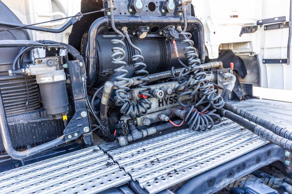 MAN TGX 18.470 XXL BLS + KIPHYDR. Vetopöytäautot