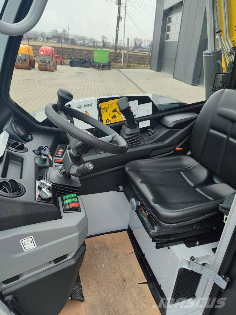 Wacker Neuson TH 412e 轮式装载机
