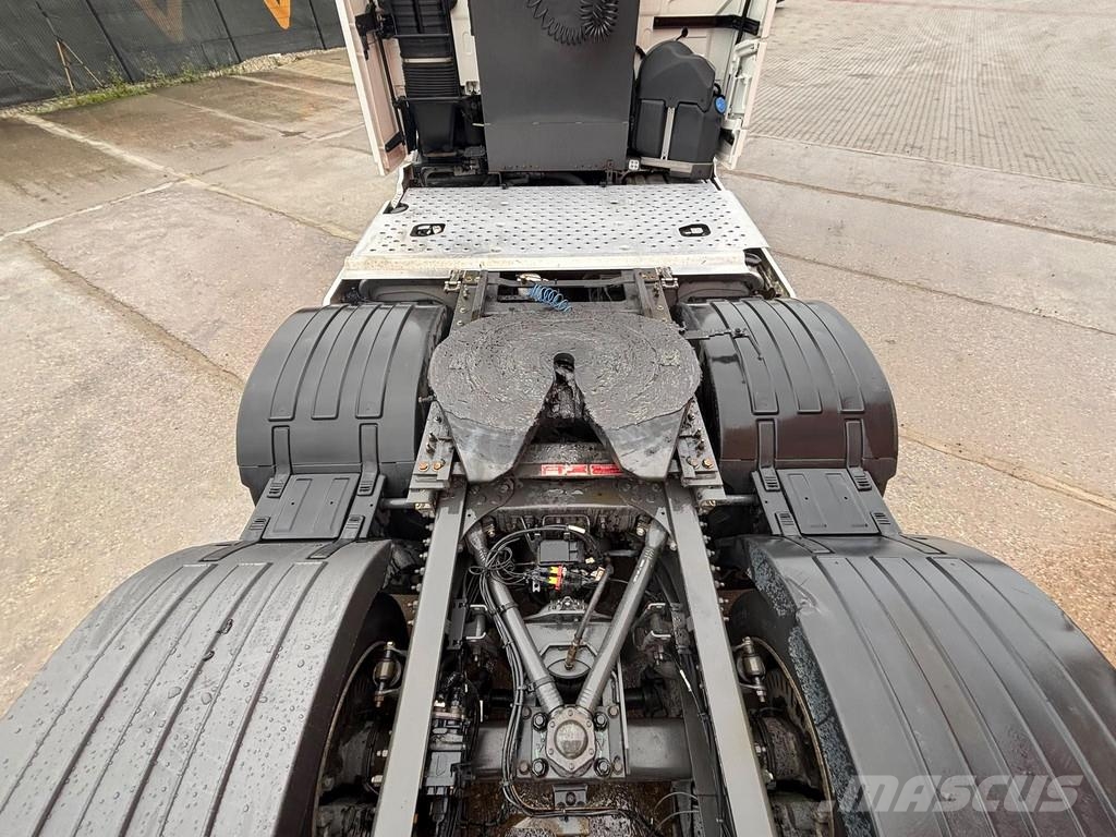 Volvo FH 540 6x2 GLOBE XL / HYDRAULICS / RETARDER / DOUB 牵引车