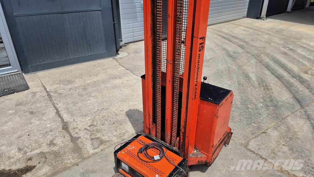 BHV 1251 - 1983 YEAR - 350CM LIFT 行走控制式堆積機