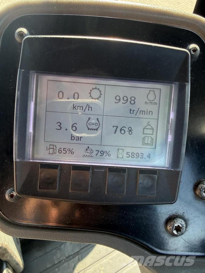 CAT CW 34 Kolesni valjarji s pnevmatikami