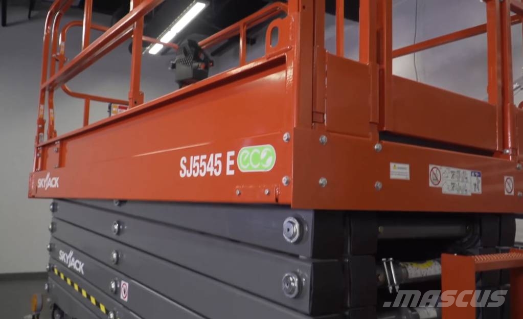 SkyJack SJ5545 E - 15.54m - 350kg رافعات مقصية الشكل