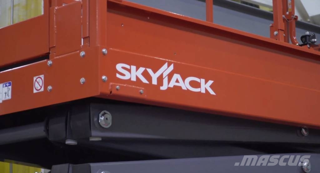 SkyJack SJ5545 E - 15.54m - 350kg رافعات مقصية الشكل