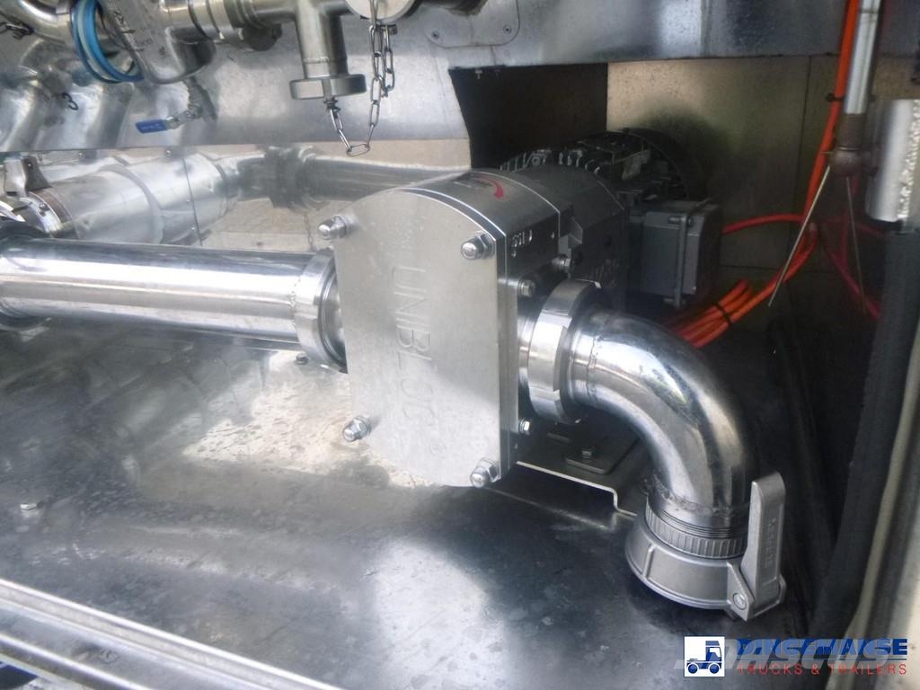 LAG Food tank inox 32m3 / 3 comp + pump + steam heatin 油罐半挂车
