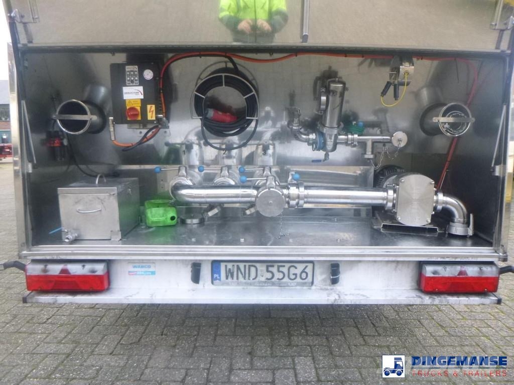LAG Food tank inox 32m3 / 3 comp + pump + steam heatin 油罐半挂车