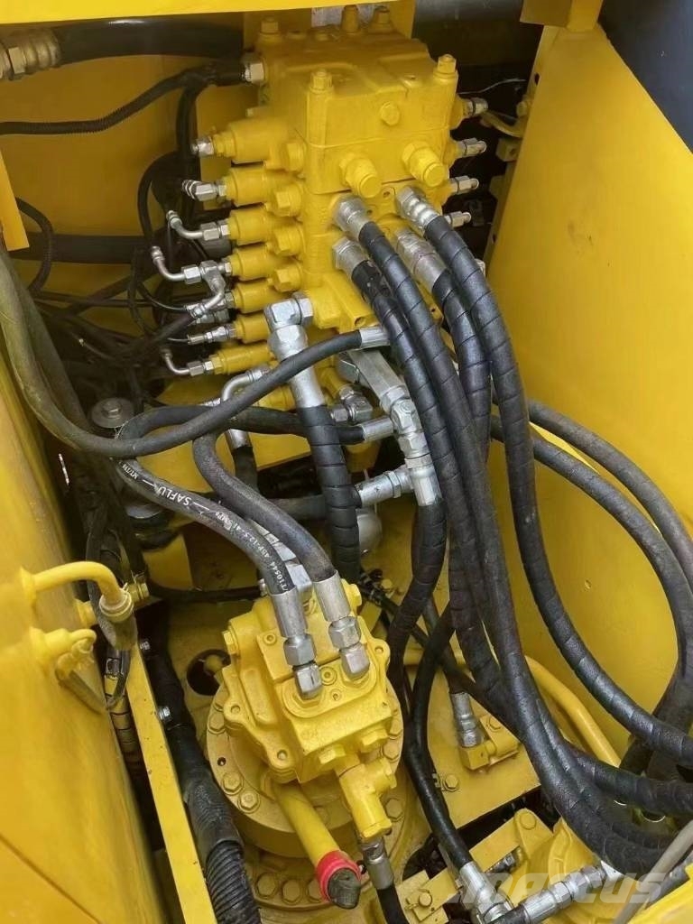 Komatsu PC 130-8 Rupsgraafmachines