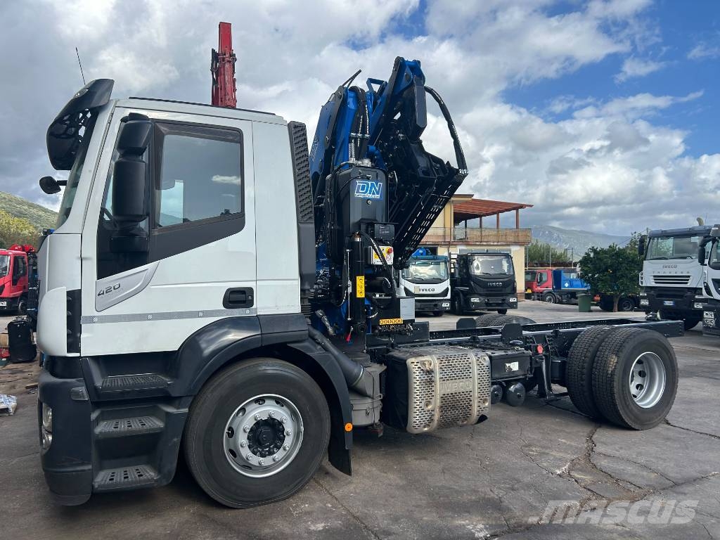 Iveco Stralis 190 S42 クレーントラック、ユニック車