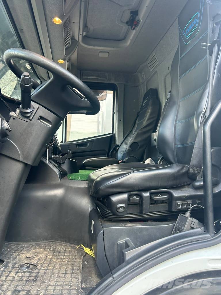 Iveco Stralis 190 S42 Biltransportere